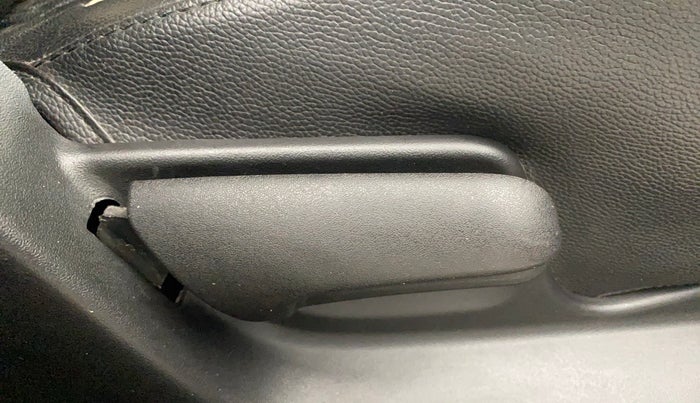 2016 Maruti Swift VXI O, Petrol, Manual, 95,288 km, Driver Side Adjustment Panel