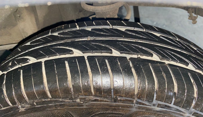 2014 Maruti Alto 800 VXI, Petrol, Manual, 38,018 km, Left Rear Tyre Tread