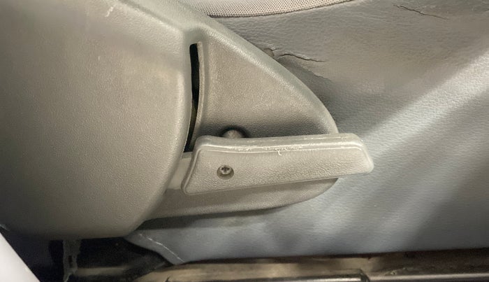 2014 Maruti Alto 800 VXI, Petrol, Manual, 38,018 km, Driver Side Adjustment Panel