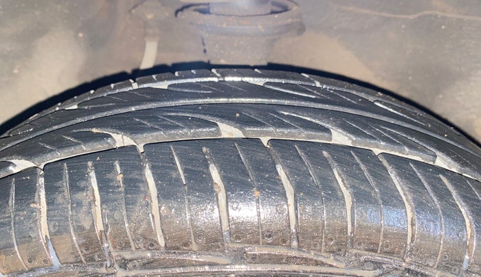 2014 Maruti Alto 800 VXI, Petrol, Manual, 38,018 km, Right Front Tyre Tread