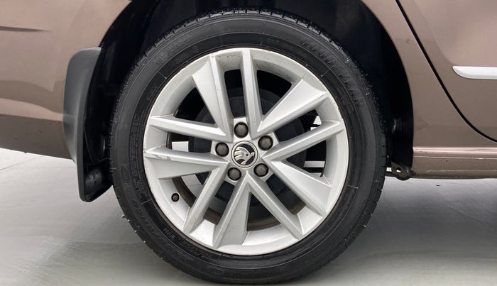 2020 Skoda Rapid STYLE 1.0TSI MT, Petrol, Manual, 20,946 km, Right Rear Wheel