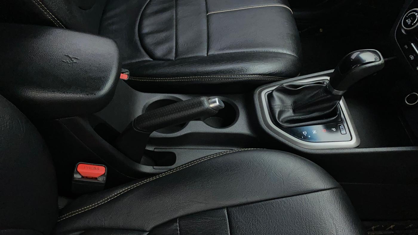 2016 Hyundai Creta SX PLUS AT 1.6 PETROL, Petrol, Automatic, 85,921 km, Gear Lever