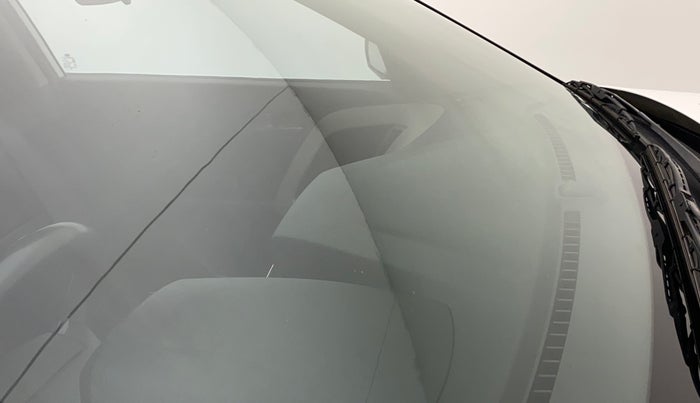 2016 Hyundai Creta SX PLUS AT 1.6 PETROL, Petrol, Automatic, 85,921 km, Front windshield - Minor spot on windshield