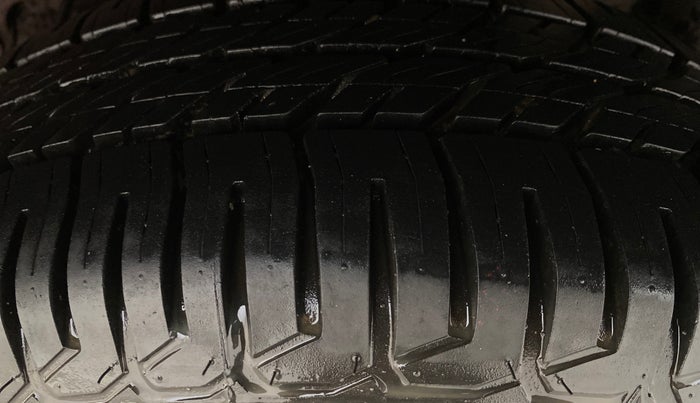 2017 Ford New Figo TREND 1.2 PETROL, Petrol, Manual, 41,939 km, Left Rear Tyre Tread