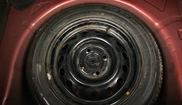 2017 Ford New Figo TREND 1.2 PETROL, Petrol, Manual, 41,939 km, Spare Tyre