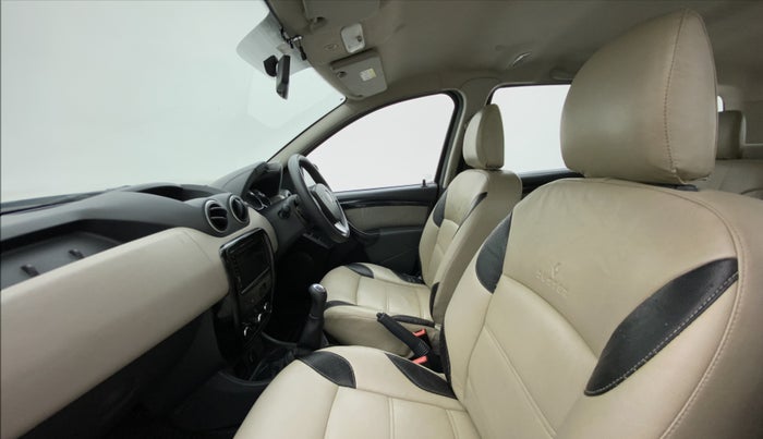 2015 Renault Duster 85 PS RXL, Diesel, Manual, 74,425 km, Right Side Front Door Cabin