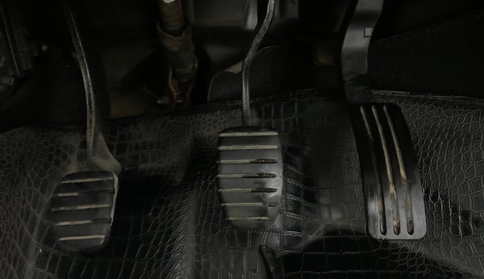 2015 Renault Duster 85 PS RXL, Diesel, Manual, 74,425 km, Pedals