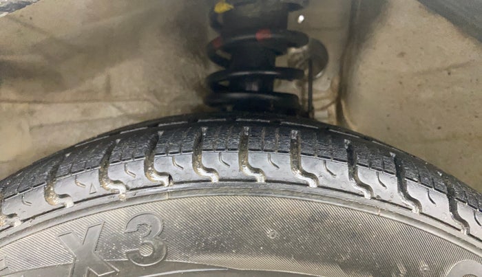 2016 Maruti Alto K10 VXI (O) AMT, Petrol, Automatic, 85,842 km, Left Front Tyre Tread