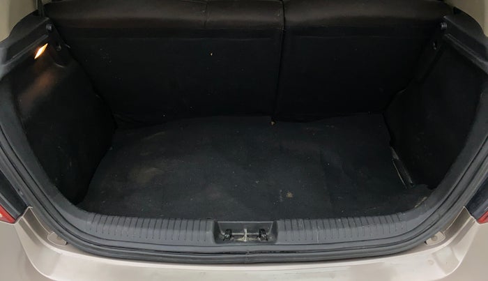 2012 Hyundai i20 SPORTZ 1.2 VTVT, Petrol, Manual, 47,555 km, Boot Inside