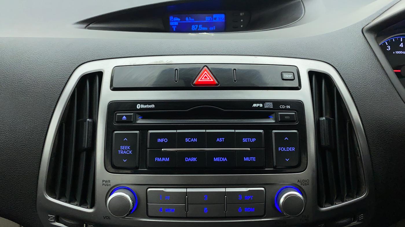 2012 Hyundai i20 SPORTZ 1.2 VTVT, Petrol, Manual, 47,555 km, Infotainment System