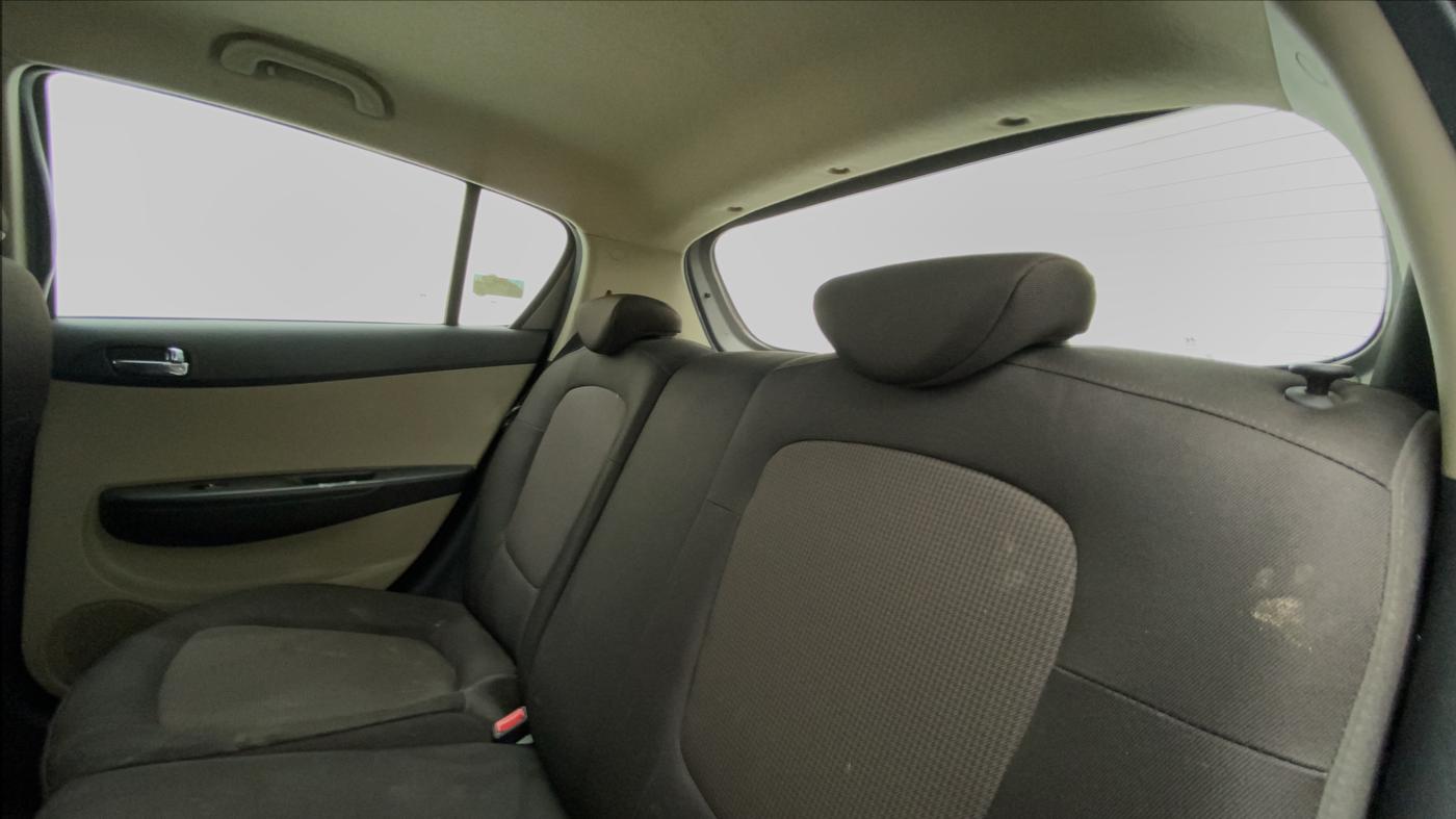 2012 Hyundai i20 SPORTZ 1.2 VTVT, Petrol, Manual, 47,555 km, Right Side Rear Door Cabin