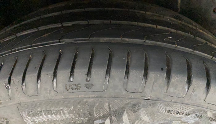 2022 MG HECTOR PLUS SHARP 2.0 DIESEL TURBO MT 6-STR, Diesel, Manual, 41,694 km, Right Rear Tyre Tread