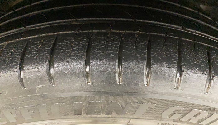 2022 MG HECTOR PLUS SHARP 2.0 DIESEL TURBO MT 6-STR, Diesel, Manual, 41,694 km, Right Front Tyre Tread