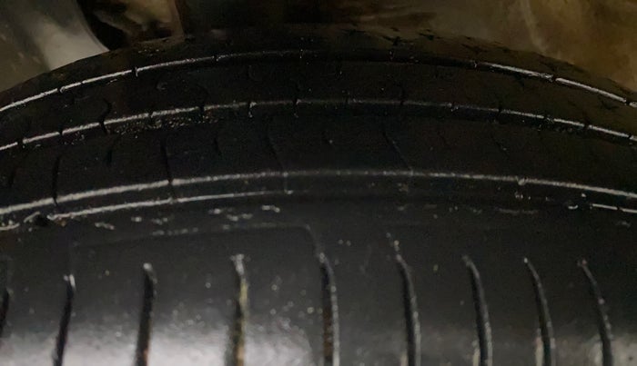 2019 Maruti New Wagon-R ZXI 1.2 AMT, Petrol, Automatic, 90,210 km, Left Front Tyre Tread