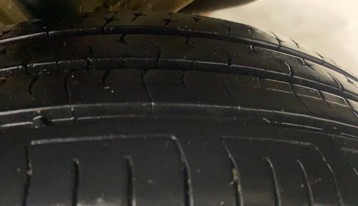 2019 Maruti New Wagon-R ZXI 1.2 AMT, Petrol, Automatic, 90,210 km, Left Rear Tyre Tread