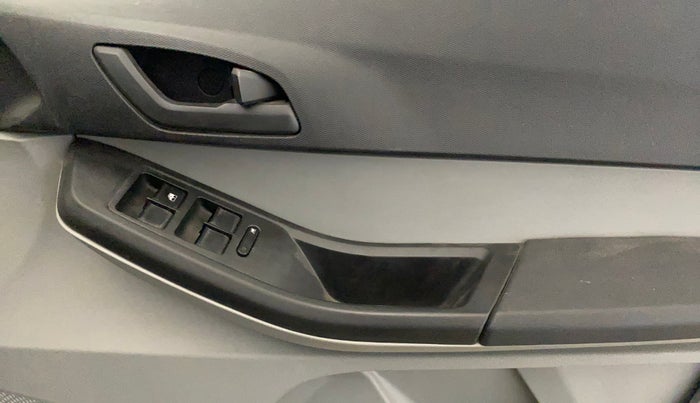 2022 Tata Tiago XM CNG, CNG, Manual, 30,169 km, Driver Side Door Panels Control