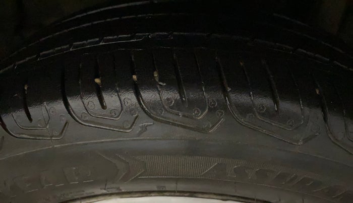 2022 Tata Tiago XM CNG, CNG, Manual, 30,169 km, Left Rear Tyre Tread