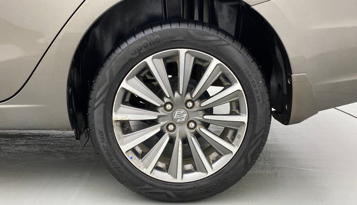 2020 Maruti Ciaz ALPHA  AT 1.5 SHVS PETROL, Petrol, Automatic, 21,397 km, Left Rear Wheel