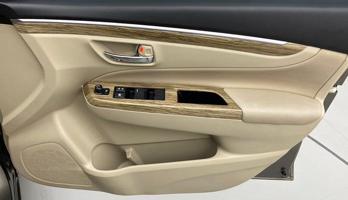 2020 Maruti Ciaz ALPHA  AT 1.5 SHVS PETROL, Petrol, Automatic, 21,397 km, Driver Side Door Panels Control