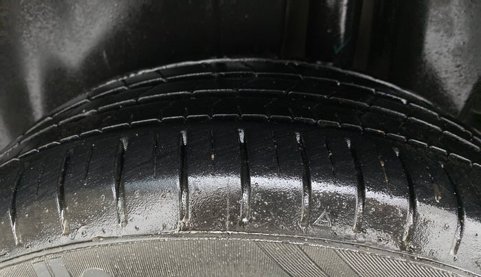 2020 Maruti Ciaz ALPHA  AT 1.5 SHVS PETROL, Petrol, Automatic, 21,397 km, Left Rear Tyre Tread
