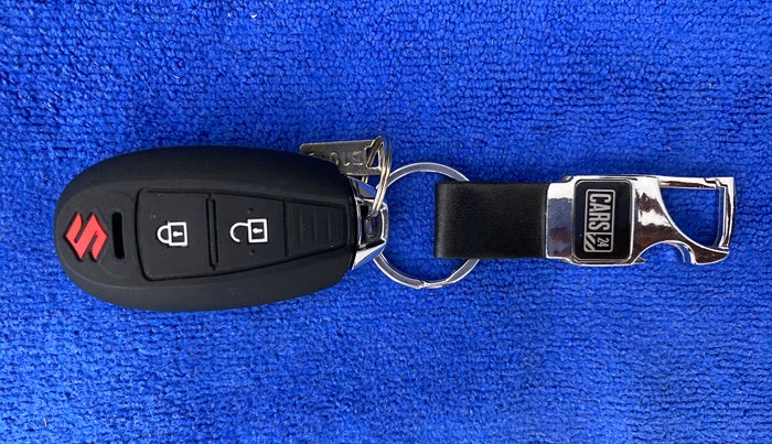 2020 Maruti Ciaz ALPHA  AT 1.5 SHVS PETROL, Petrol, Automatic, 21,397 km, Key Close Up