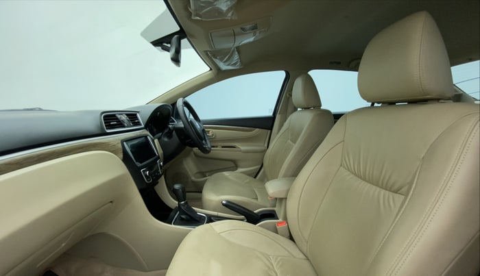2020 Maruti Ciaz ALPHA  AT 1.5 SHVS PETROL, Petrol, Automatic, 21,397 km, Right Side Front Door Cabin