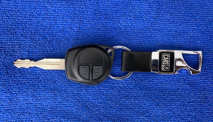 2017 Maruti Swift VXI, Petrol, Manual, 29,211 km, Key Close Up