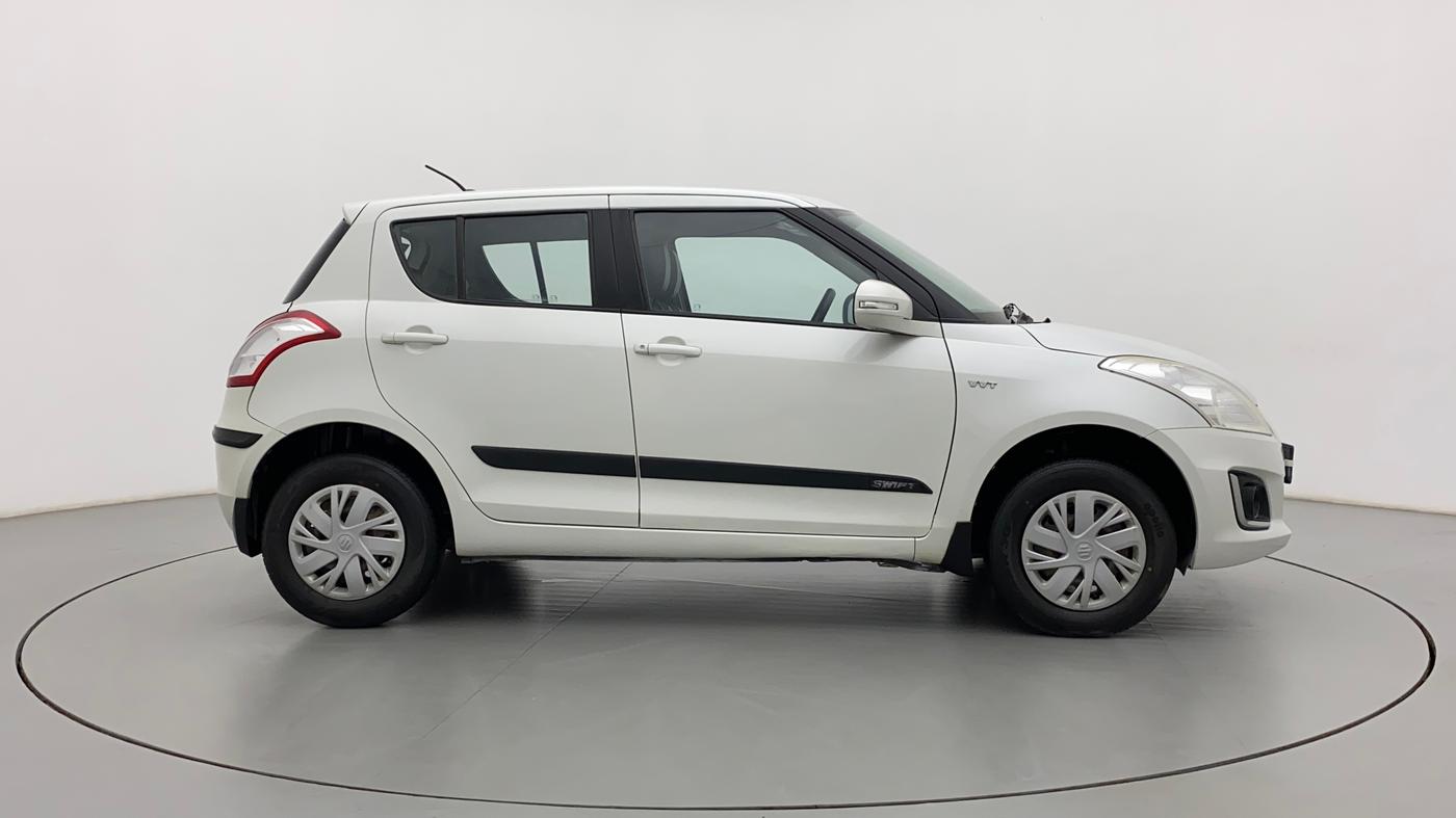 2017 Maruti Swift VXI, Petrol, Manual, 29,211 km, Right Side View