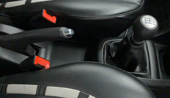 2017 Maruti Swift VXI, Petrol, Manual, 29,211 km, Gear Lever