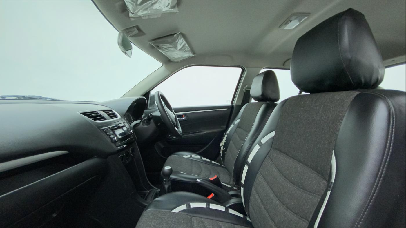 2017 Maruti Swift VXI, Petrol, Manual, 29,211 km, Right Side Front Door Cabin