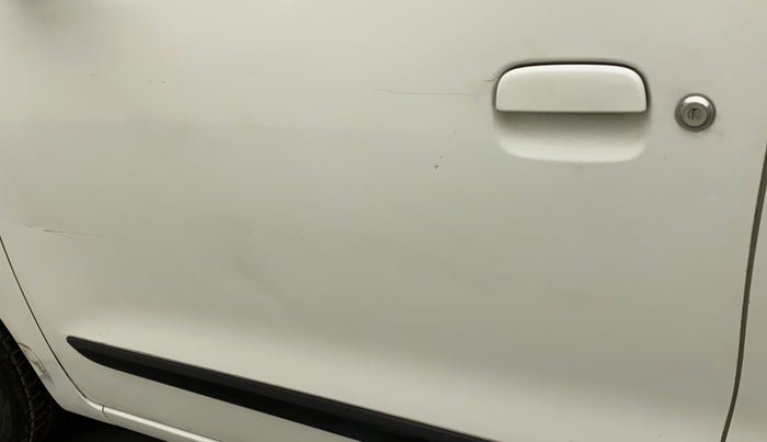 2011 Maruti Wagon R 1.0 VXI, Petrol, Manual, 93,781 km, Front passenger door - Slightly dented