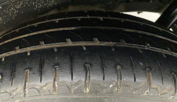 2011 Maruti Wagon R 1.0 VXI, Petrol, Manual, 93,781 km, Left Rear Tyre Tread