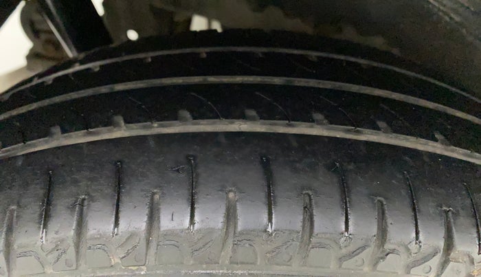 2011 Maruti Wagon R 1.0 VXI, Petrol, Manual, 93,781 km, Right Rear Tyre Tread