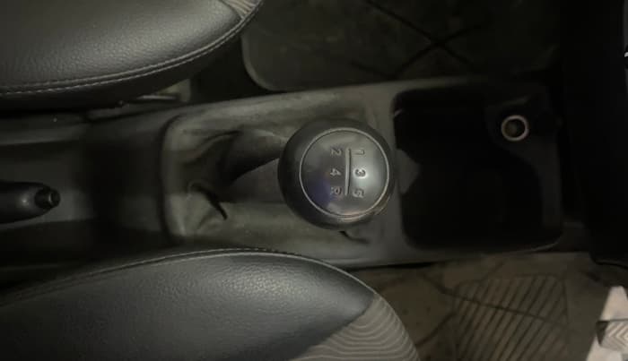 2013 Hyundai Eon ERA +, Petrol, Manual, 56,889 km, Gear Lever