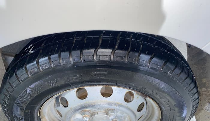 2013 Hyundai Eon ERA +, Petrol, Manual, 56,889 km, Left Rear Tyre Tread