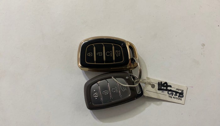 2023 Hyundai Creta SX 1.5 PETROL, Petrol, Manual, 24,821 km, Key Close Up