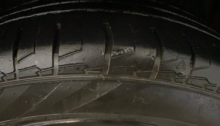 2023 Hyundai Creta SX 1.5 PETROL, Petrol, Manual, 24,821 km, Right Front Tyre Tread