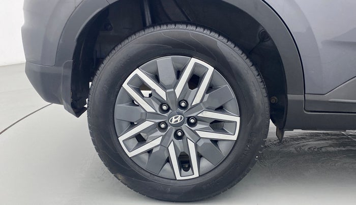 2021 Hyundai VENUE SX 1.0 TURBO, Petrol, Manual, 29,318 km, Right Rear Wheel