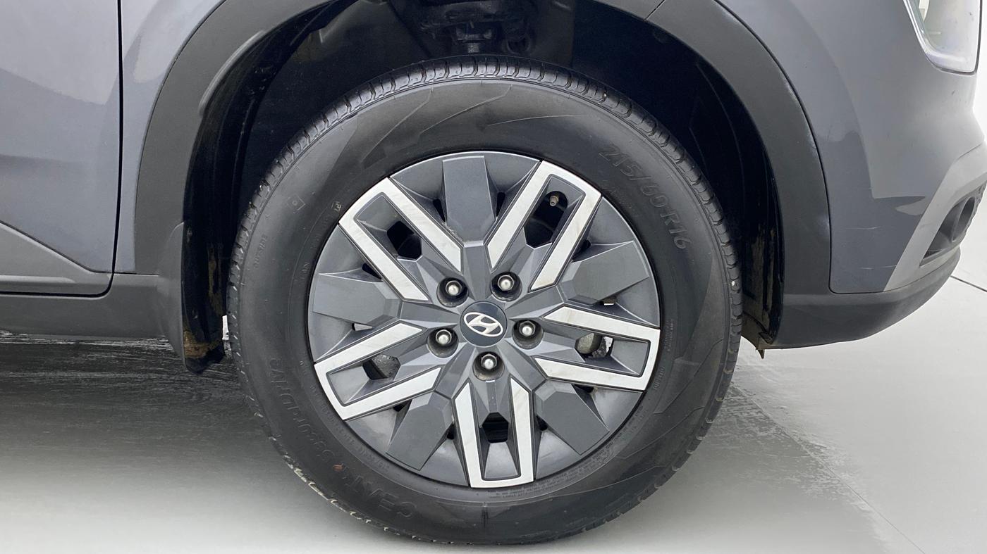 2021 Hyundai VENUE SX 1.0 TURBO, Petrol, Manual, 29,318 km, Right Front Wheel
