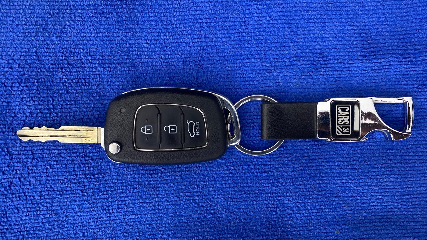 2021 Hyundai VENUE SX 1.0 TURBO, Petrol, Manual, 29,318 km, Key Close Up