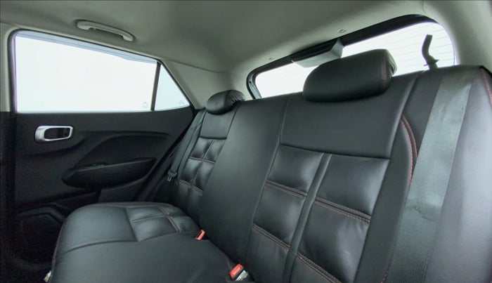 2021 Hyundai VENUE SX 1.0 TURBO, Petrol, Manual, 29,318 km, Right Side Rear Door Cabin