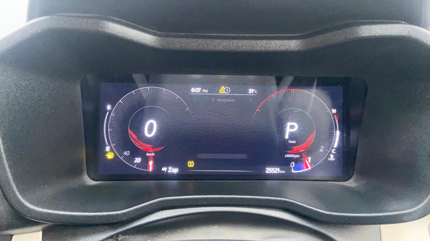 2024 Mahindra XUV 3XO AX5L 1.2 TGDi AT, Petrol, Automatic, 25,503 km, Odometer Image