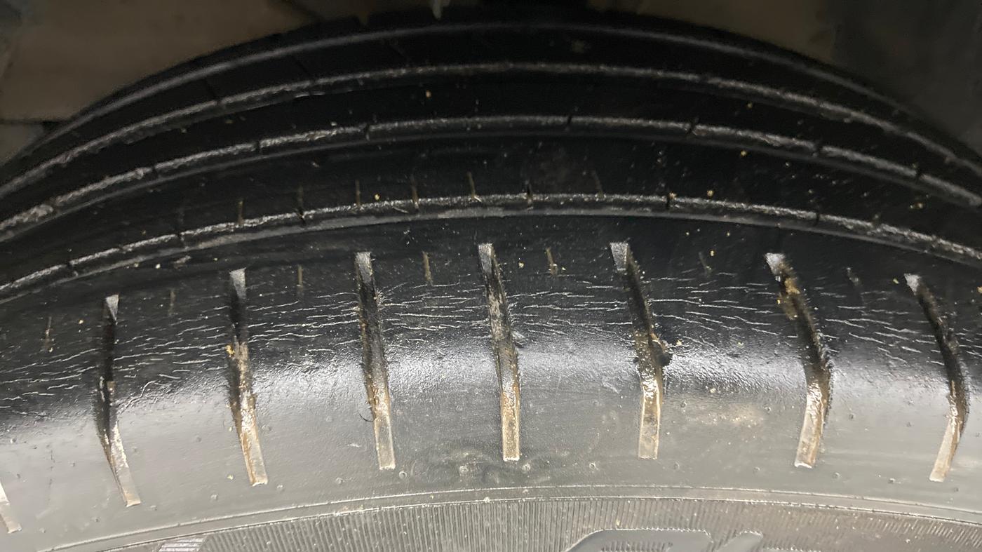 2018 Maruti Baleno ALPHA CVT PETROL 1.2, Petrol, Automatic, 30,248 km, Left Front Tyre Tread