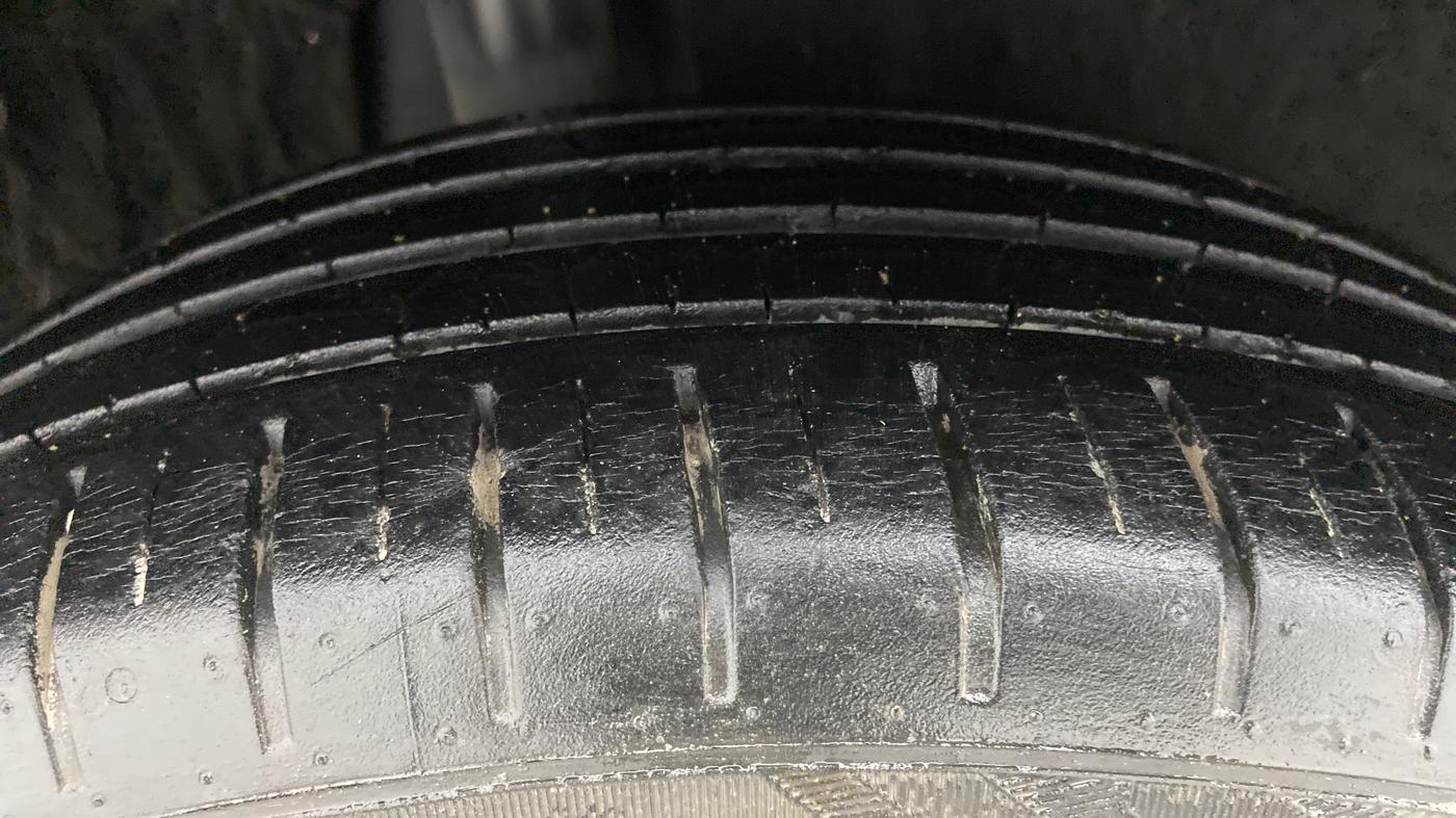 2018 Maruti Baleno ALPHA CVT PETROL 1.2, Petrol, Automatic, 30,248 km, Right Rear Tyre Tread