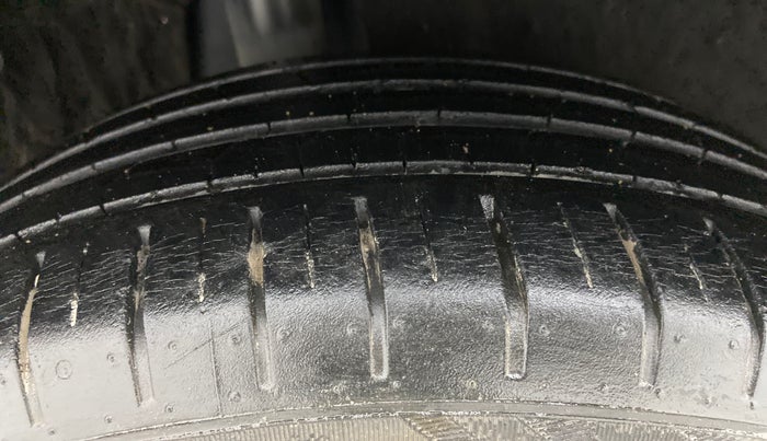 2018 Maruti Baleno ALPHA CVT PETROL 1.2, Petrol, Automatic, 30,248 km, Right Rear Tyre Tread