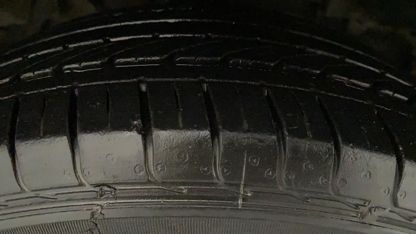2018 Tata NEXON XM PETROL, Petrol, Manual, 25,528 km, Left Rear Tyre Tread