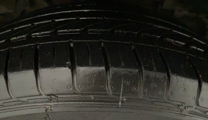 2018 Tata NEXON XM PETROL, Petrol, Manual, 25,528 km, Left Rear Tyre Tread