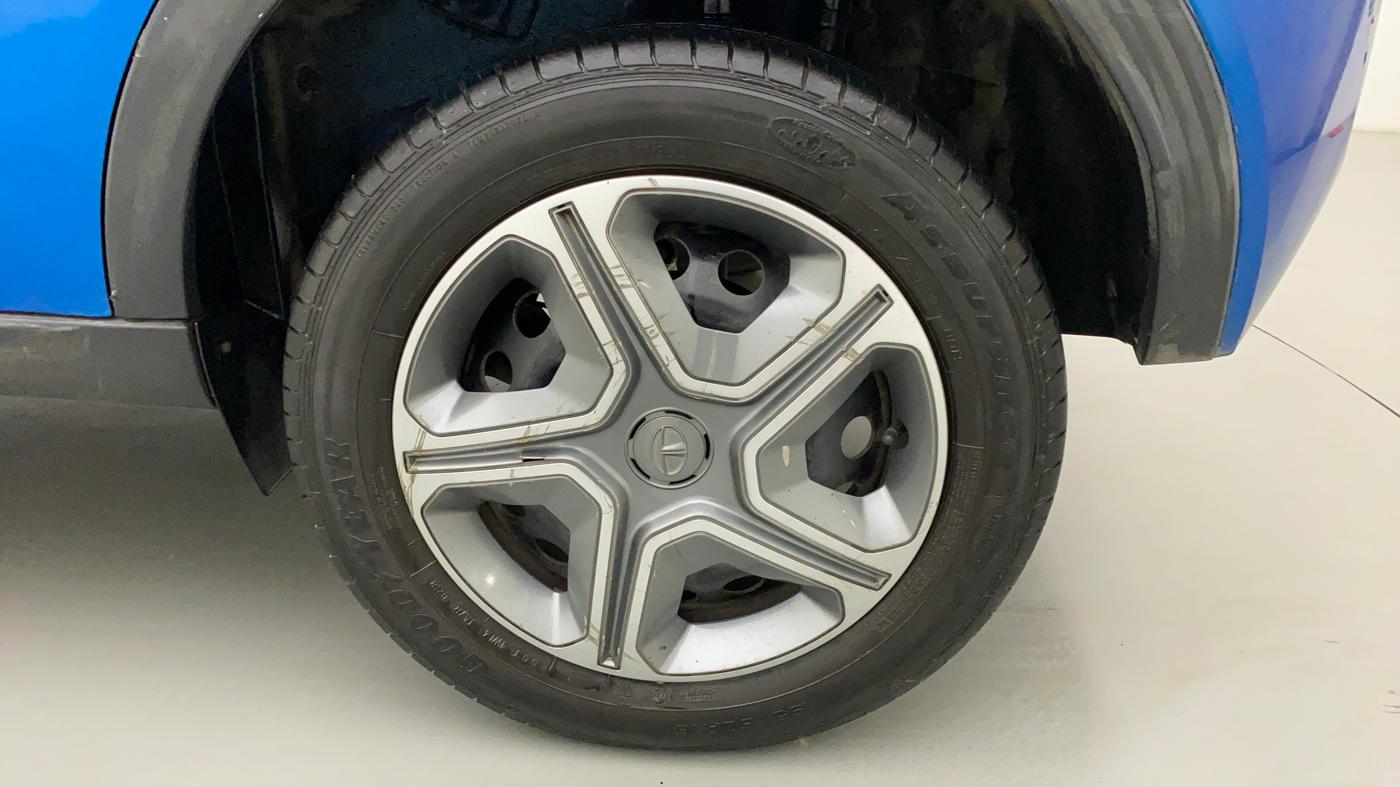 2018 Tata NEXON XM PETROL, Petrol, Manual, 25,528 km, Left Rear Wheel