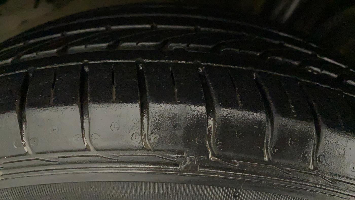 2018 Tata NEXON XM PETROL, Petrol, Manual, 25,528 km, Right Rear Tyre Tread