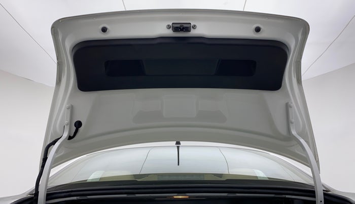 2020 Skoda Rapid 1.0 AMBITION TSI AT, Petrol, Automatic, 27,997 km, Boot Door Open